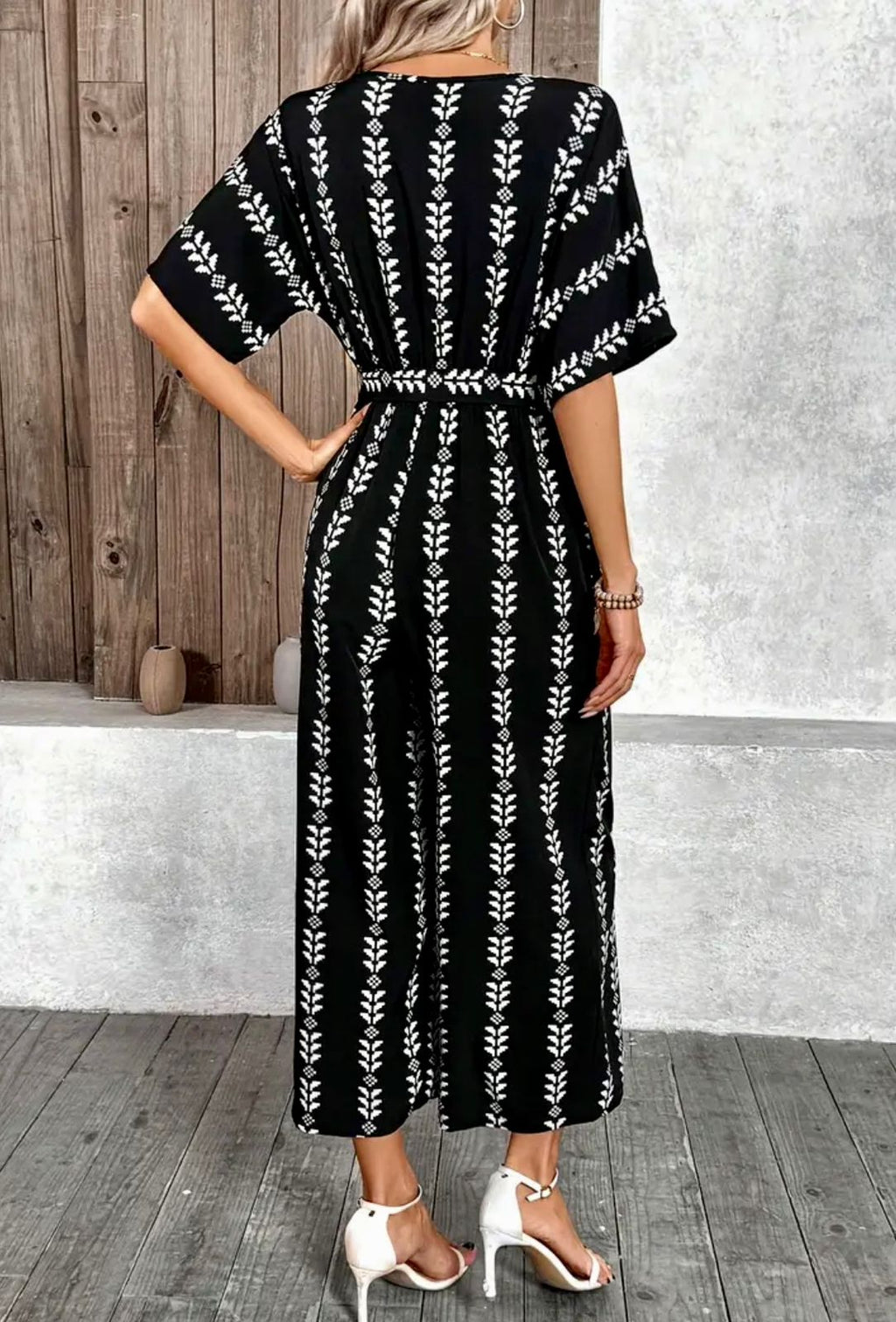 Elegant Black & White Printed Jumpsuit with V-Neck