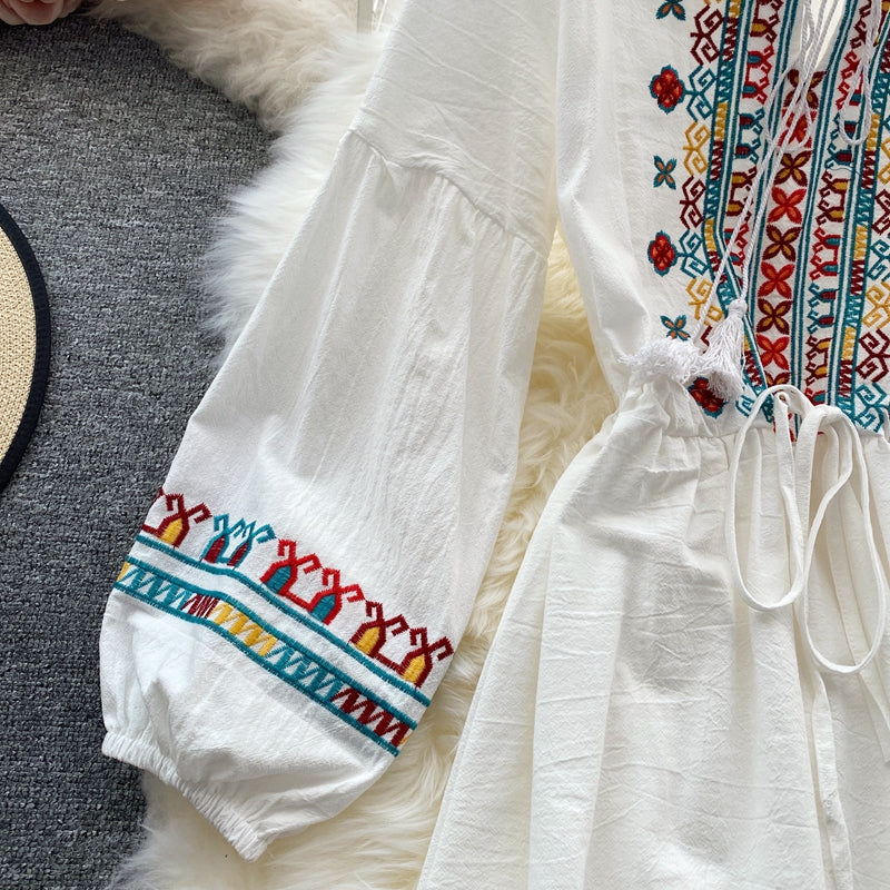 "High-Quality Bohemian Embroidered Maxi Dress – Elegant Lantern Sleeves, Drawstring Waist & Ethnic Chic Detailing"